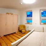 Im Kreuztal *