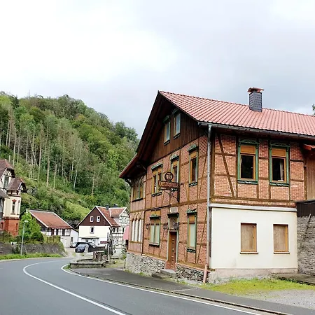 Im Kreuztal Neuwerk (Saxony-Anhalt)